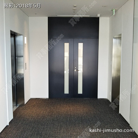 貸室入口(9階)