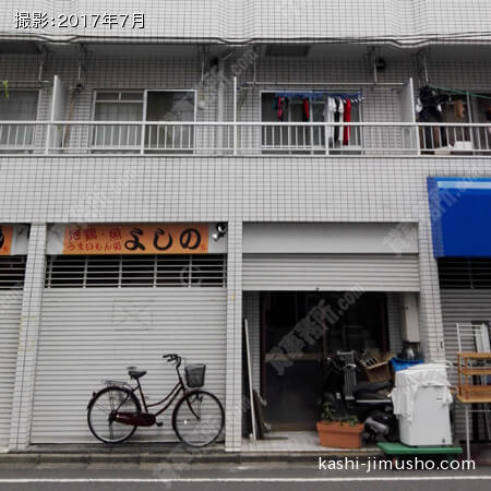 貸室入口