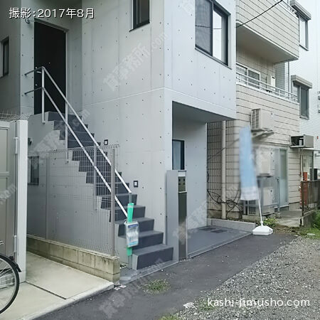 ビル正面