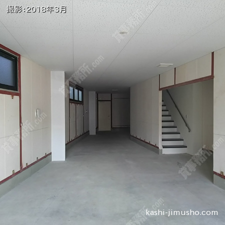 1F 室内