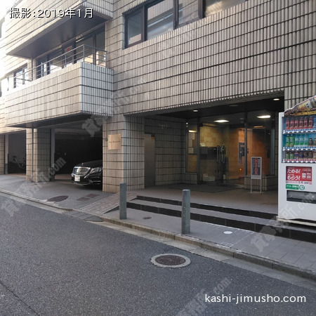 ビル前面
