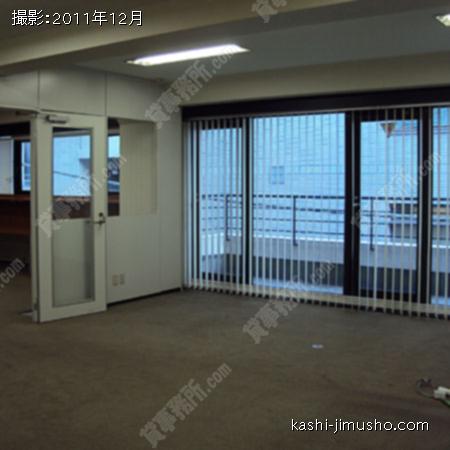 貸室内