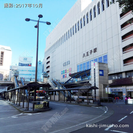 駅前ロータリー