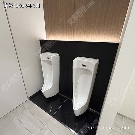 男性トイレ