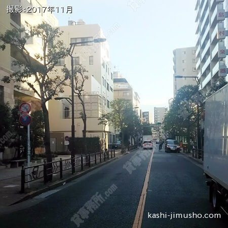 西側前面道路①