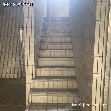 共用階段