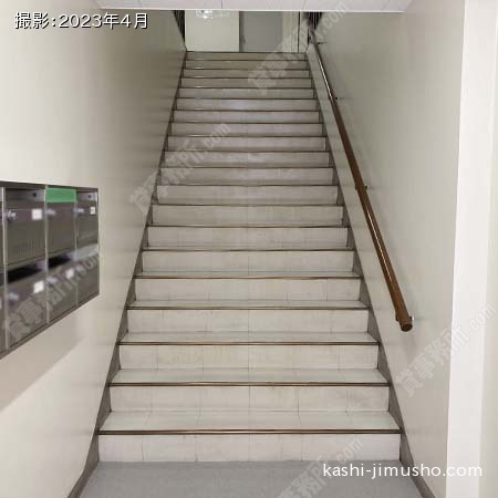 共用階段 共用階段