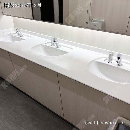 男性トイレ 男性トイレ