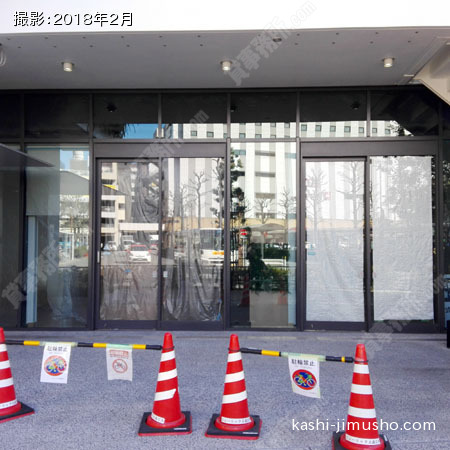 1階貸室前