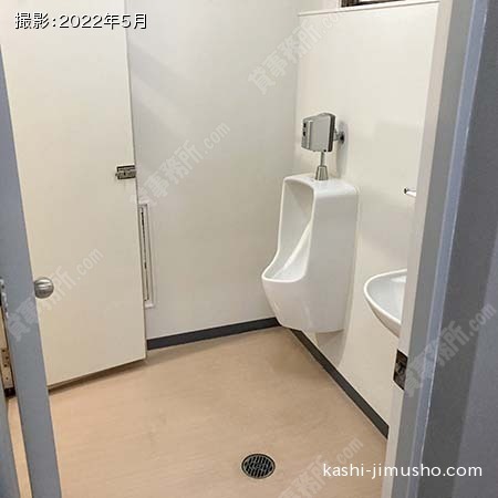 男性トイレ(2階)