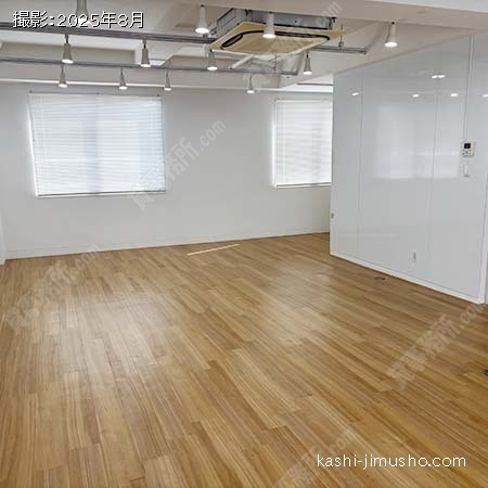 貸室内(3階）