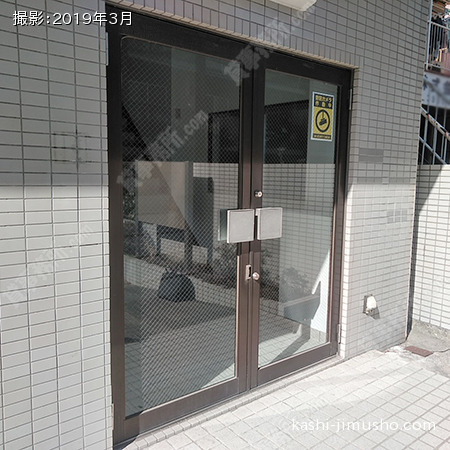 建物入口
