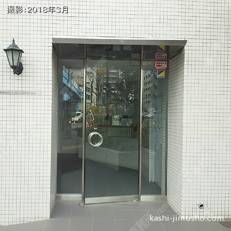 ビル入口