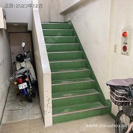 共用階段
