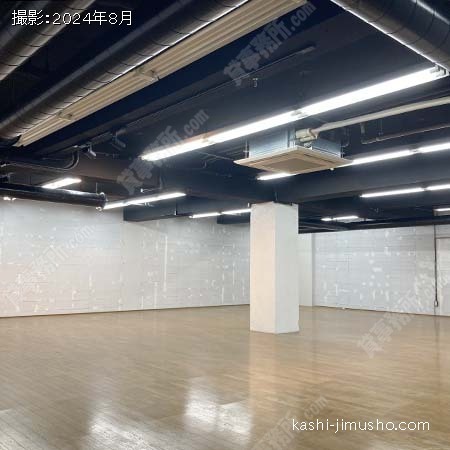 貸室内(B1階)