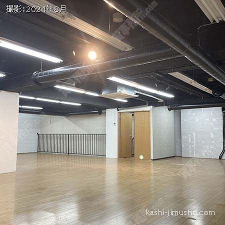 貸室内(B1階)