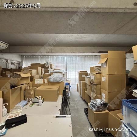 貸室内(B1階)