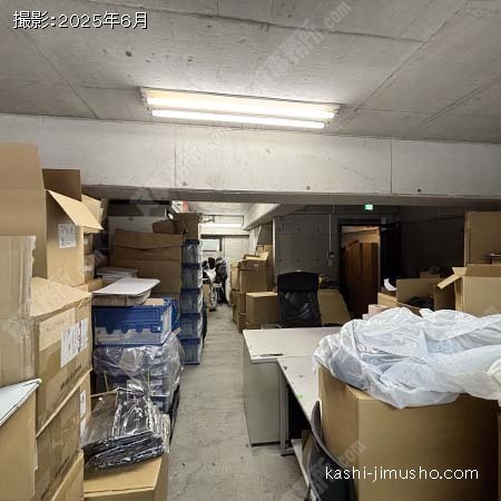 貸室内(B1階)