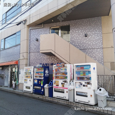 ビル側面