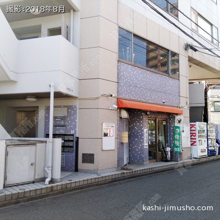 ビル前面