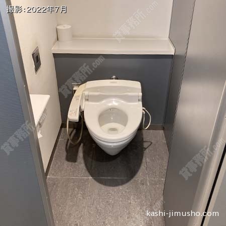 男性トイレ