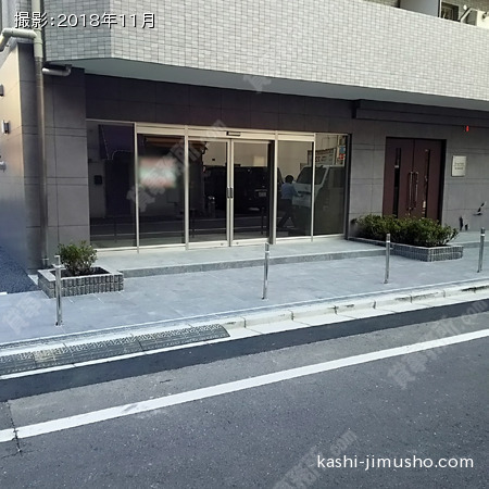 テナント前（1階）