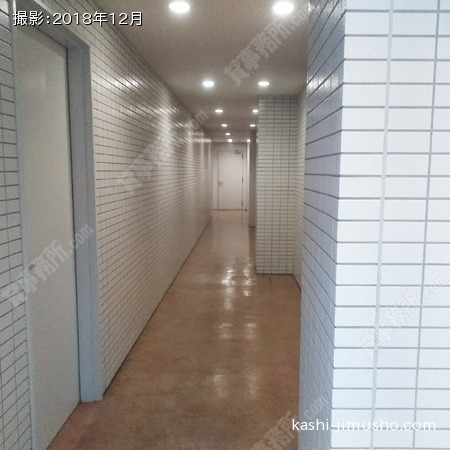 エントランスホール