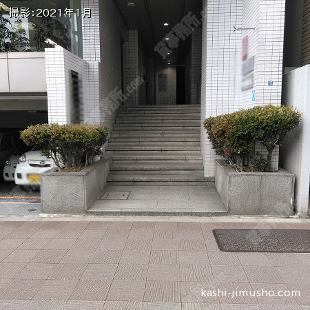 ビル入口