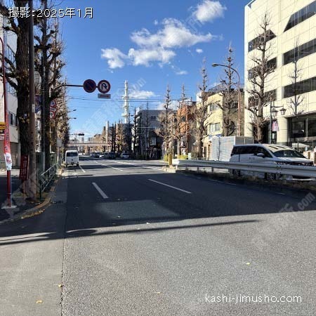 前面道路(青梅街道)