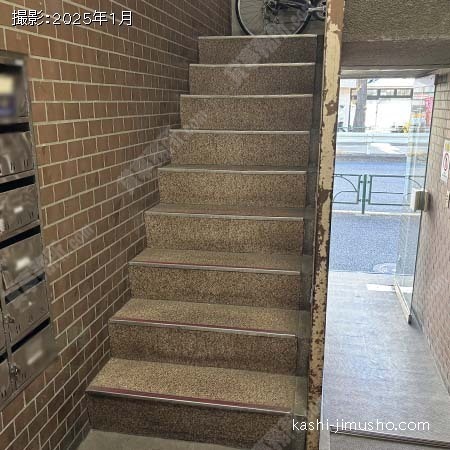 共用階段