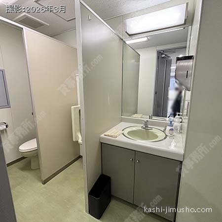 男性トイレ 男性トイレ