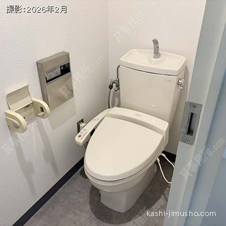 トイレ(3階302号室)