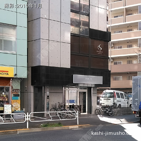 ビル前面