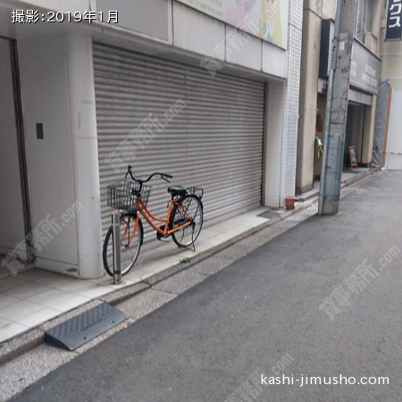 ビル正面
