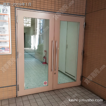 ビル入口②