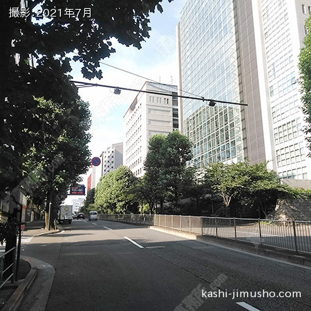 前面道路(内堀通り)