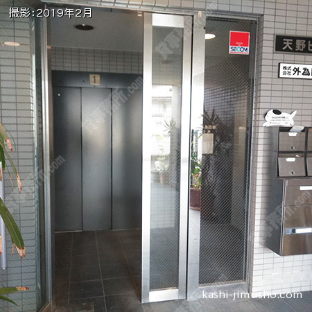 ビル入口