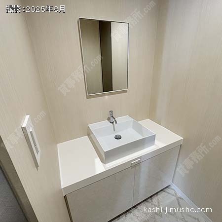 女性トイレ(1階）