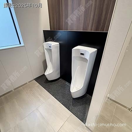 男性トイレ 男性トイレ