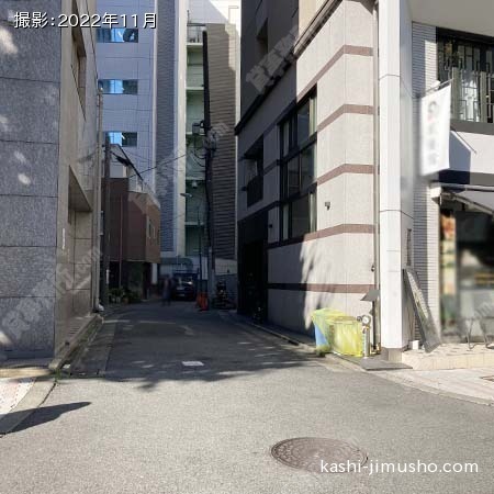 ビル前面