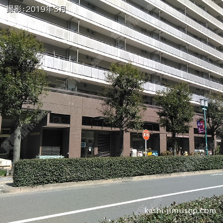 ビル前面