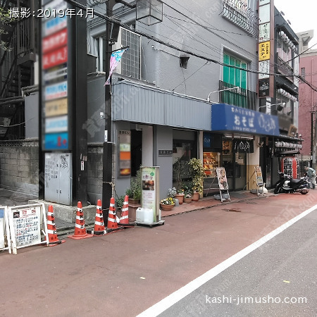 ビル前面