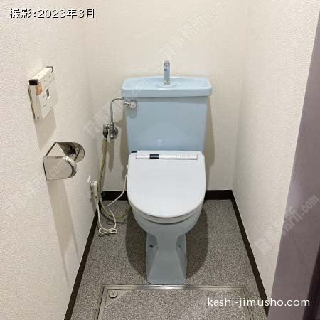 トイレ(B1階)