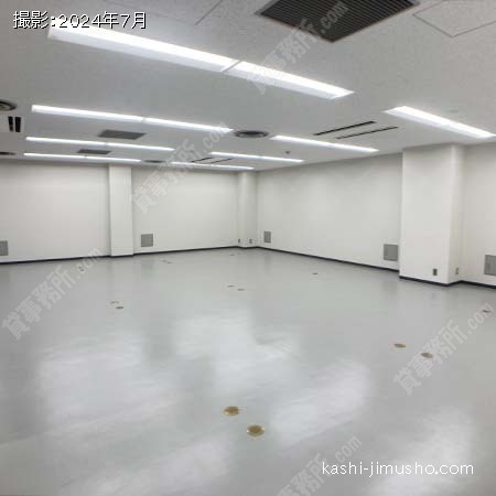 貸室内(B1階)