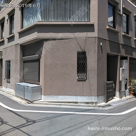 ビル前面