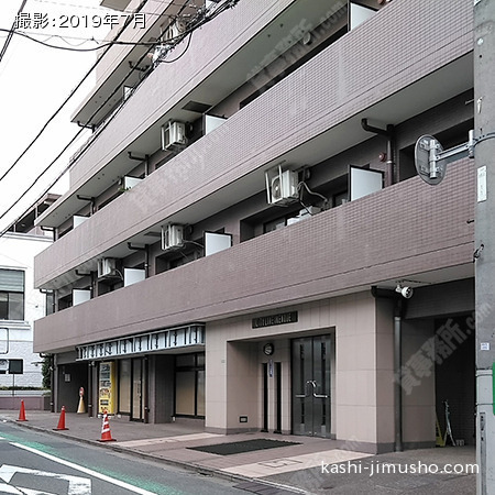 ビル前面