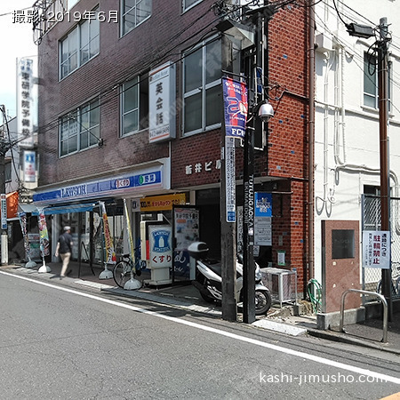 ビル前面