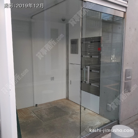 建物入口