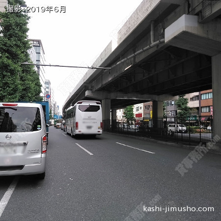  前面道路(昭和通り)