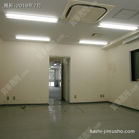 貸室内(102号室)